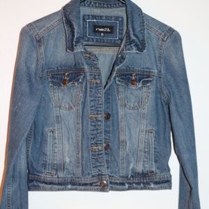 SZ M RUE 21 DISTRESSED JEAN JACKET